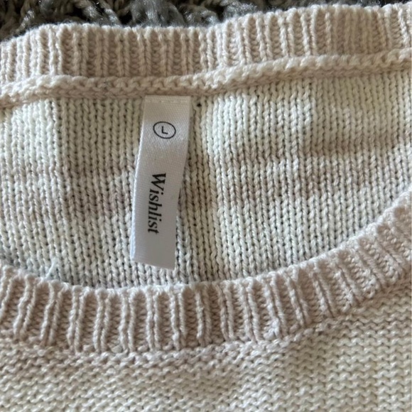 Short Sleeve Pocket Sweater - Picture 2 of 2